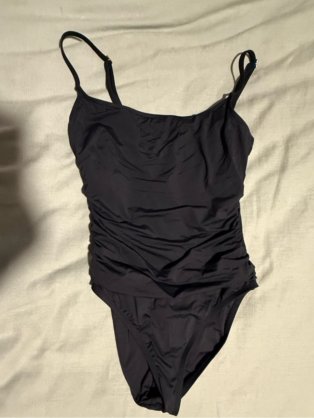 La Blanca Island Goddess Scoop-Neck One-Piece Swimsuit - Black size 8